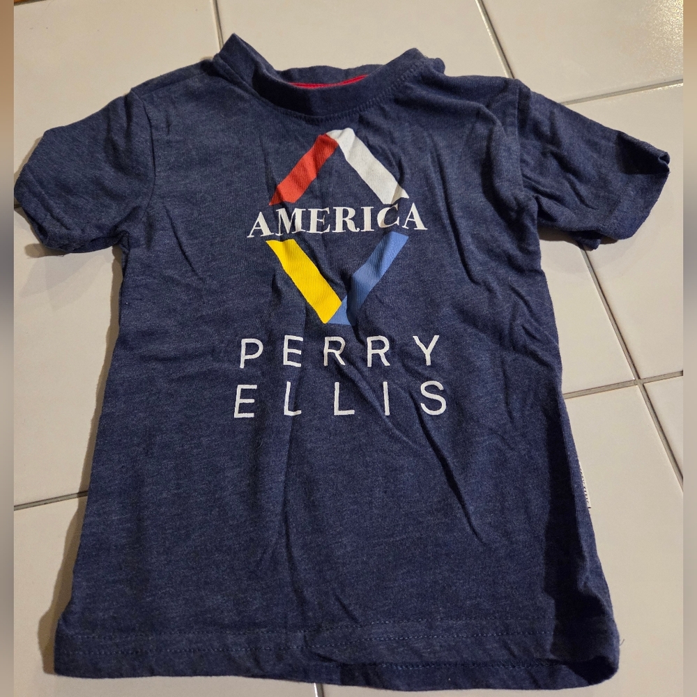 3T Perry Ellis Navy Tee with Graphic Design